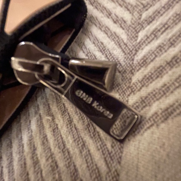 Purse - Picture 3 of 3